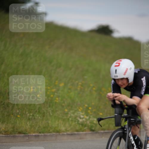 16.06.2024 - 26. Vierlanden-Triathlon Jannik Wohlers http://msf.ph/oto/6266738 16.06.2024 10:38:04 Radfahren 116, 208, 225 meine-sportfotos.de