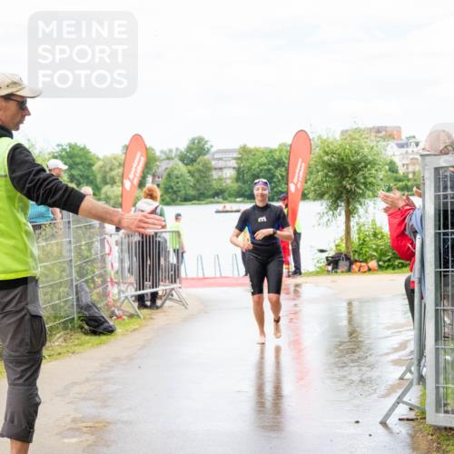 16.06.2024 - 7 Türme Triathlon MichiJ http://msf.ph/oto/6266739 16.06.2024 11:34:04 Schwimmen 224 meine-sportfotos.de