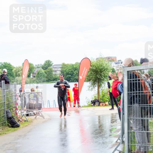 16.06.2024 - 7 Türme Triathlon MichiJ http://msf.ph/oto/6266771 16.06.2024 11:35:04 Schwimmen 244 meine-sportfotos.de