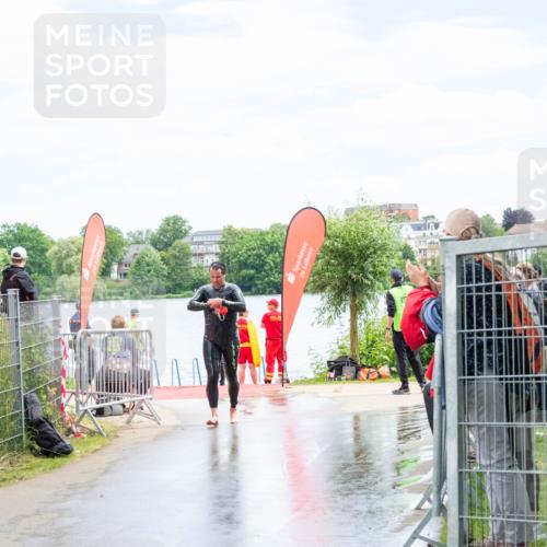 16.06.2024 - 7 Türme Triathlon MichiJ http://msf.ph/oto/6266773 16.06.2024 11:35:05 Schwimmen 244 meine-sportfotos.de