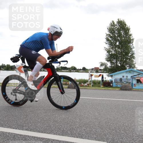 16.06.2024 - 26. Vierlanden-Triathlon Jannik Wohlers http://msf.ph/oto/6266774 16.06.2024 10:21:37 Radfahren 52, 65, 97 meine-sportfotos.de