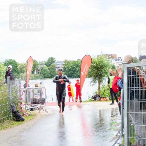 16.06.2024 - 7 Türme Triathlon MichiJ http://msf.ph/oto/6266776 16.06.2024 11:35:05 Schwimmen 244 meine-sportfotos.de