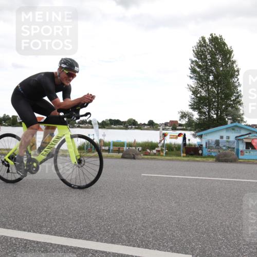 16.06.2024 - 26. Vierlanden-Triathlon Jannik Wohlers http://msf.ph/oto/6266785 16.06.2024 10:22:04 Radfahren 13, 84, 145 meine-sportfotos.de