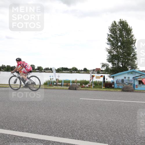 16.06.2024 - 26. Vierlanden-Triathlon Jannik Wohlers http://msf.ph/oto/6266787 16.06.2024 10:22:13 Radfahren 53, 57, 196 meine-sportfotos.de