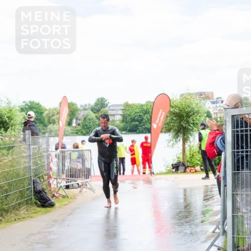 16.06.2024 - 7 Türme Triathlon MichiJ http://msf.ph/oto/6266788 16.06.2024 11:35:06 Schwimmen 244 meine-sportfotos.de