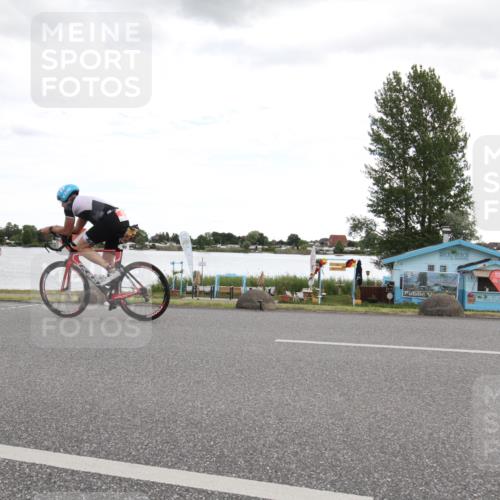 16.06.2024 - 26. Vierlanden-Triathlon Jannik Wohlers http://msf.ph/oto/6266789 16.06.2024 10:22:30 Radfahren 7, 90, 134 meine-sportfotos.de