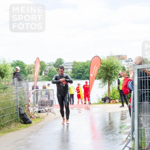 16.06.2024 - 7 Türme Triathlon MichiJ http://msf.ph/oto/6266790 16.06.2024 11:35:06 Schwimmen 244 meine-sportfotos.de