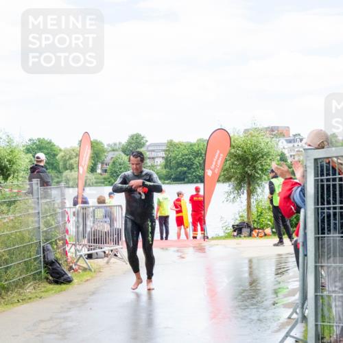 16.06.2024 - 7 Türme Triathlon MichiJ http://msf.ph/oto/6266791 16.06.2024 11:35:06 Schwimmen 244 meine-sportfotos.de