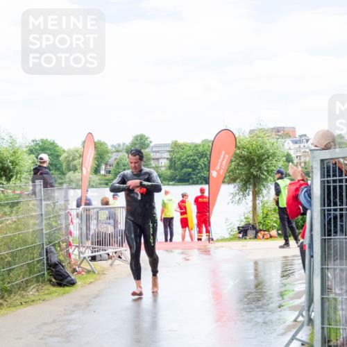 16.06.2024 - 7 Türme Triathlon MichiJ http://msf.ph/oto/6266793 16.06.2024 11:35:07 Schwimmen 244 meine-sportfotos.de