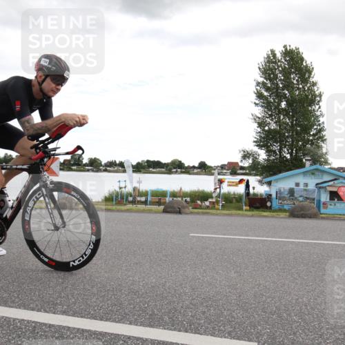 16.06.2024 - 26. Vierlanden-Triathlon Jannik Wohlers http://msf.ph/oto/6266794 16.06.2024 10:22:34 Radfahren 7, 10, 90, 134 meine-sportfotos.de
