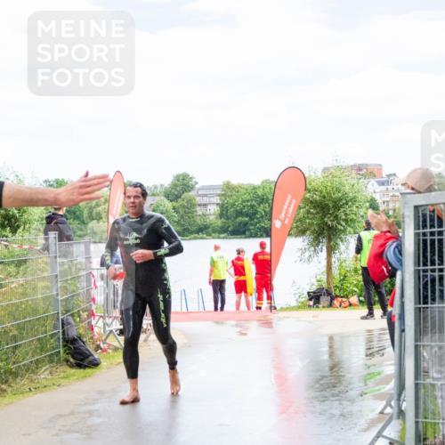 16.06.2024 - 7 Türme Triathlon MichiJ http://msf.ph/oto/6266800 16.06.2024 11:35:07 Schwimmen 244 meine-sportfotos.de