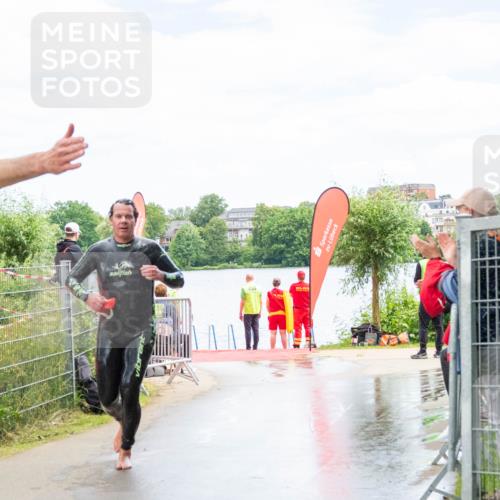 16.06.2024 - 7 Türme Triathlon MichiJ http://msf.ph/oto/6266801 16.06.2024 11:35:08 Schwimmen 244 meine-sportfotos.de