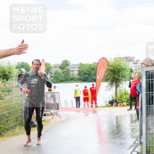 16.06.2024 - 7 Türme Triathlon MichiJ http://msf.ph/oto/6266804 16.06.2024 11:35:08 Schwimmen 244 meine-sportfotos.de