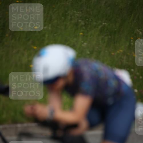16.06.2024 - 26. Vierlanden-Triathlon Jannik Wohlers http://msf.ph/oto/6266809 16.06.2024 10:39:18 Radfahren 63, 226 meine-sportfotos.de