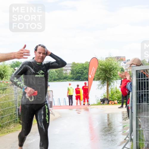 16.06.2024 - 7 Türme Triathlon MichiJ http://msf.ph/oto/6266815 16.06.2024 11:35:09 Schwimmen 244 meine-sportfotos.de