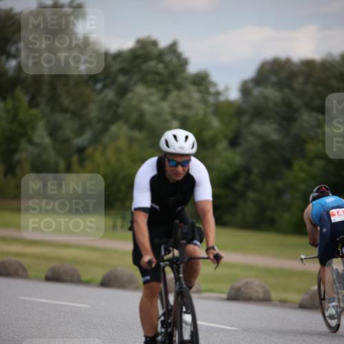 16.06.2024 - 26. Vierlanden-Triathlon Jannik Wohlers http://msf.ph/oto/6266816 16.06.2024 10:39:40 Radfahren 46, 79, 102, 143 meine-sportfotos.de