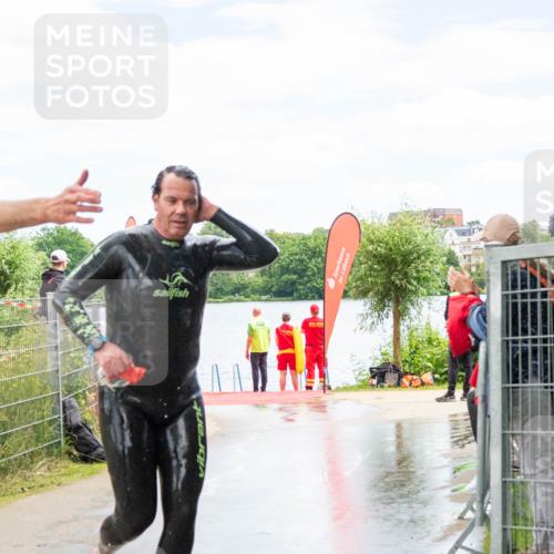 16.06.2024 - 7 Türme Triathlon MichiJ http://msf.ph/oto/6266817 16.06.2024 11:35:09 Schwimmen 244 meine-sportfotos.de