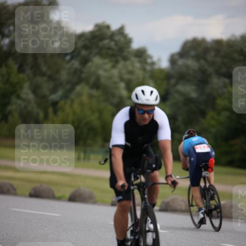 16.06.2024 - 26. Vierlanden-Triathlon Jannik Wohlers http://msf.ph/oto/6266821 16.06.2024 10:39:40 Radfahren 46, 79, 102, 143 meine-sportfotos.de