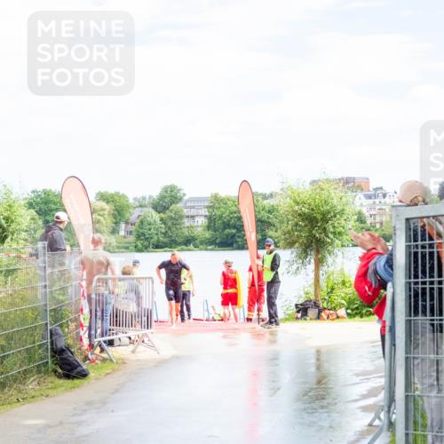 16.06.2024 - 7 Türme Triathlon MichiJ http://msf.ph/oto/6266826 16.06.2024 11:36:25 Schwimmen 38 meine-sportfotos.de