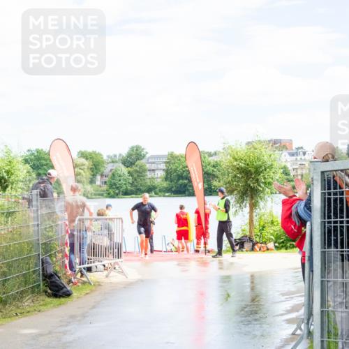 16.06.2024 - 7 Türme Triathlon MichiJ http://msf.ph/oto/6266828 16.06.2024 11:36:25 Schwimmen 38 meine-sportfotos.de