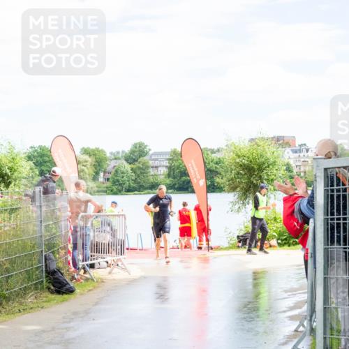 16.06.2024 - 7 Türme Triathlon MichiJ http://msf.ph/oto/6266837 16.06.2024 11:36:26 Schwimmen 38 meine-sportfotos.de