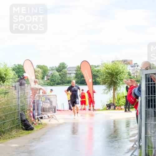 16.06.2024 - 7 Türme Triathlon MichiJ http://msf.ph/oto/6266841 16.06.2024 11:36:27 Schwimmen 38 meine-sportfotos.de