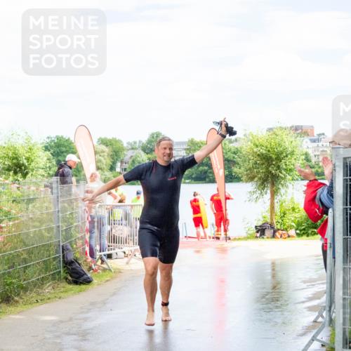 16.06.2024 - 7 Türme Triathlon MichiJ http://msf.ph/oto/6266878 16.06.2024 11:36:29 Schwimmen  meine-sportfotos.de