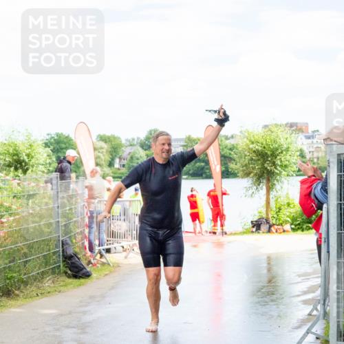 16.06.2024 - 7 Türme Triathlon MichiJ http://msf.ph/oto/6266880 16.06.2024 11:36:30 Schwimmen  meine-sportfotos.de