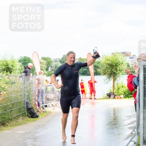 16.06.2024 - 7 Türme Triathlon MichiJ http://msf.ph/oto/6266882 16.06.2024 11:36:30 Schwimmen  meine-sportfotos.de