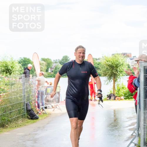 16.06.2024 - 7 Türme Triathlon MichiJ http://msf.ph/oto/6266885 16.06.2024 11:36:30 Schwimmen  meine-sportfotos.de