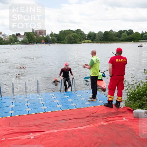 16.06.2024 - 7 Türme Triathlon MichiJ http://msf.ph/oto/6266896 16.06.2024 11:51:55 Schwimmen 542, 554, 587, 606 meine-sportfotos.de