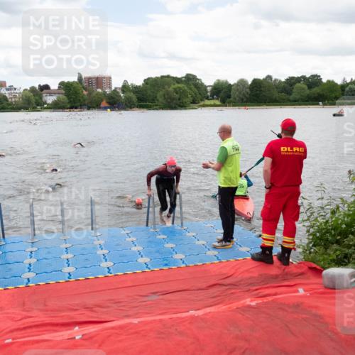 16.06.2024 - 7 Türme Triathlon MichiJ http://msf.ph/oto/6266898 16.06.2024 11:51:56 Schwimmen 542, 554, 587, 606 meine-sportfotos.de