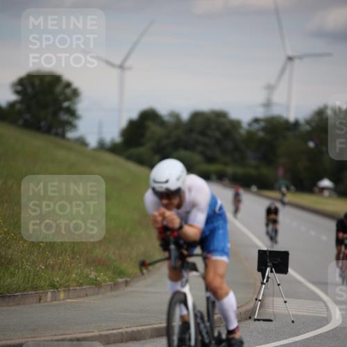 16.06.2024 - 26. Vierlanden-Triathlon Jannik Wohlers http://msf.ph/oto/6266901 16.06.2024 10:38:06 Radfahren 68, 116, 208, 225 meine-sportfotos.de