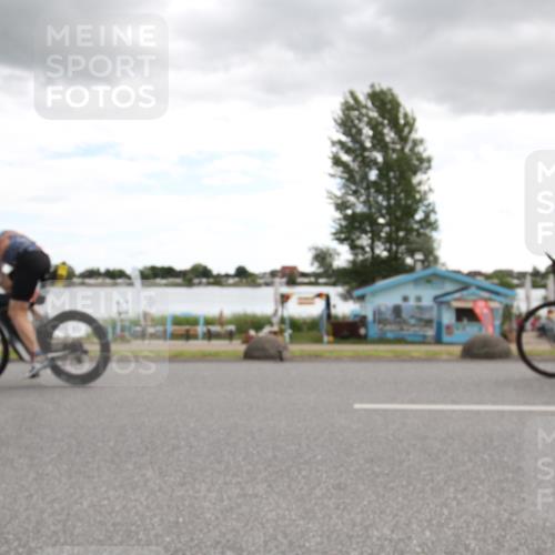16.06.2024 - 26. Vierlanden-Triathlon Jannik Wohlers http://msf.ph/oto/6266935 16.06.2024 10:24:25 Radfahren 55, 84, 177, 186 meine-sportfotos.de