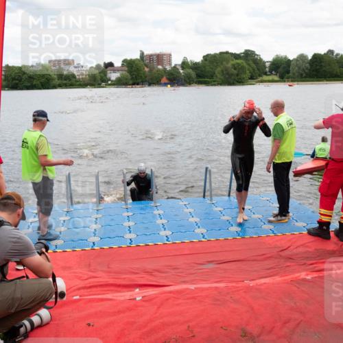 16.06.2024 - 7 Türme Triathlon MichiJ http://msf.ph/oto/6266936 16.06.2024 11:52:05 Schwimmen 542, 554, 559, 587, 606 meine-sportfotos.de