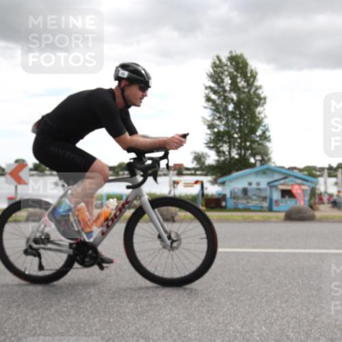 16.06.2024 - 26. Vierlanden-Triathlon Jannik Wohlers http://msf.ph/oto/6266939 16.06.2024 10:24:28 Radfahren 55, 84, 177, 186 meine-sportfotos.de