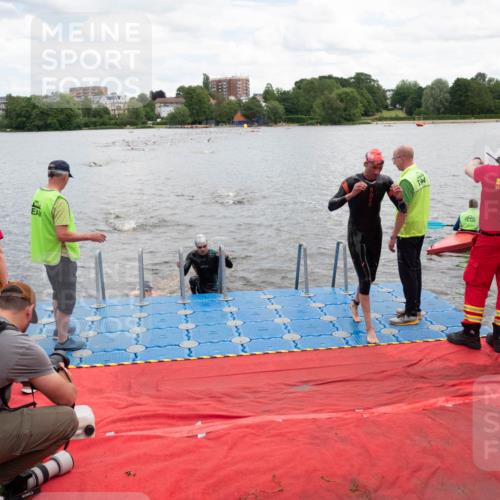 16.06.2024 - 7 Türme Triathlon MichiJ http://msf.ph/oto/6266940 16.06.2024 11:52:06 Schwimmen 542, 554, 559, 587, 606 meine-sportfotos.de