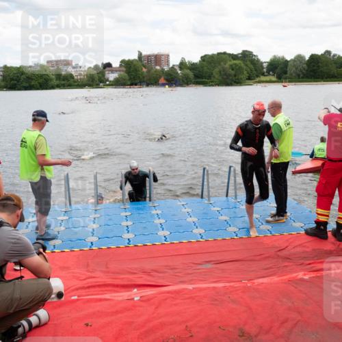 16.06.2024 - 7 Türme Triathlon MichiJ http://msf.ph/oto/6266942 16.06.2024 11:52:06 Schwimmen 542, 554, 559, 587, 606 meine-sportfotos.de