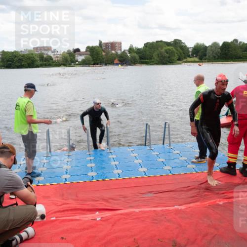 16.06.2024 - 7 Türme Triathlon MichiJ http://msf.ph/oto/6266945 16.06.2024 11:52:06 Schwimmen 542, 554, 559, 587, 606 meine-sportfotos.de