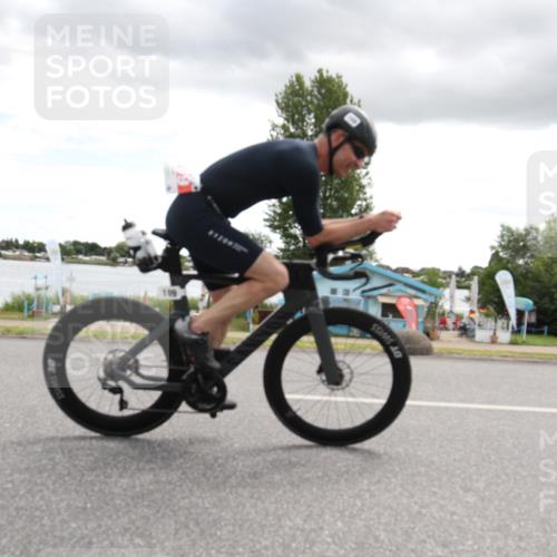 16.06.2024 - 26. Vierlanden-Triathlon Jannik Wohlers http://msf.ph/oto/6266952 16.06.2024 10:25:41 Radfahren 109 meine-sportfotos.de