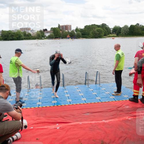 16.06.2024 - 7 Türme Triathlon MichiJ http://msf.ph/oto/6266956 16.06.2024 11:52:07 Schwimmen 542, 554, 559, 587, 606 meine-sportfotos.de