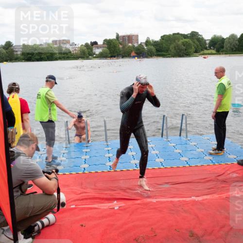 16.06.2024 - 7 Türme Triathlon MichiJ http://msf.ph/oto/6266957 16.06.2024 11:52:08 Schwimmen 542, 554, 559, 587, 606 meine-sportfotos.de