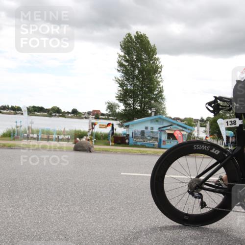 16.06.2024 - 26. Vierlanden-Triathlon Jannik Wohlers http://msf.ph/oto/6266960 16.06.2024 10:25:52 Radfahren 24, 51, 134, 138, 206 meine-sportfotos.de
