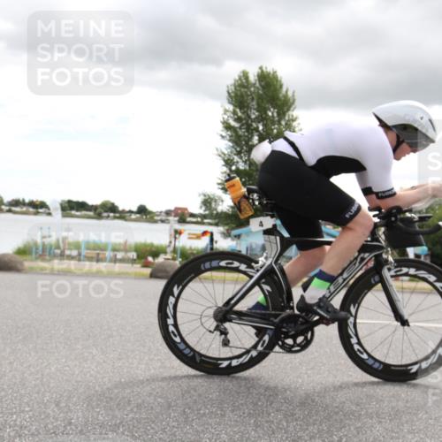 16.06.2024 - 26. Vierlanden-Triathlon Jannik Wohlers http://msf.ph/oto/6266980 16.06.2024 10:26:20 Radfahren 4, 120, 133, 168 meine-sportfotos.de