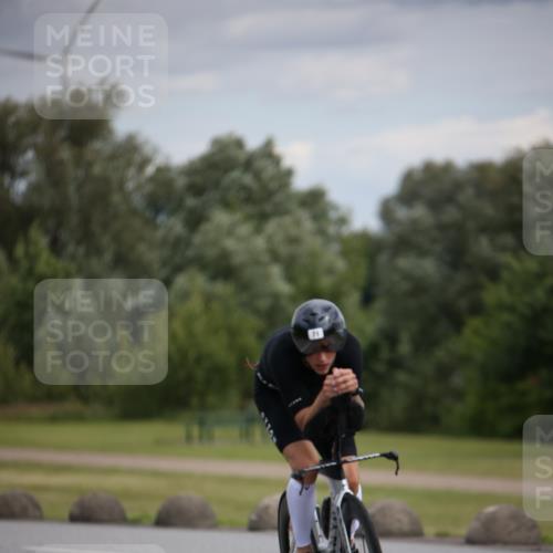 16.06.2024 - 26. Vierlanden-Triathlon Jannik Wohlers http://msf.ph/oto/6266982 16.06.2024 10:41:12 Radfahren 67, 71, 217, 225 meine-sportfotos.de