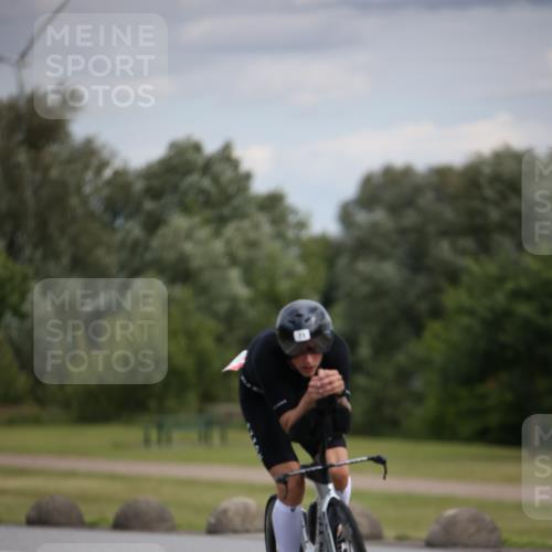 16.06.2024 - 26. Vierlanden-Triathlon Jannik Wohlers http://msf.ph/oto/6266986 16.06.2024 10:41:12 Radfahren 67, 71, 217, 225 meine-sportfotos.de