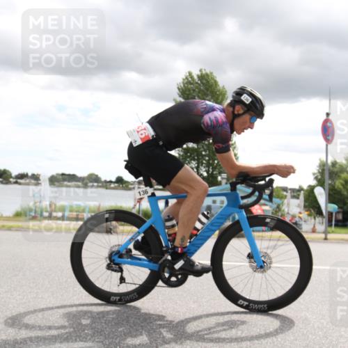 16.06.2024 - 26. Vierlanden-Triathlon Jannik Wohlers http://msf.ph/oto/6266997 16.06.2024 10:27:15 Radfahren 97, 136, 174 meine-sportfotos.de