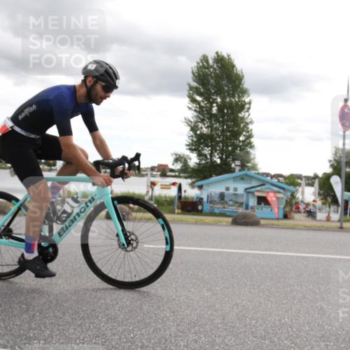 16.06.2024 - 26. Vierlanden-Triathlon Jannik Wohlers http://msf.ph/oto/6267024 16.06.2024 10:29:42 Radfahren 4, 23, 33, 78, 216 meine-sportfotos.de