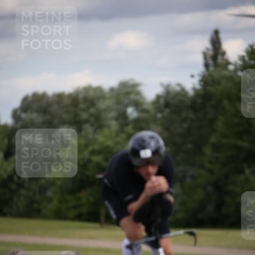 16.06.2024 - 26. Vierlanden-Triathlon Jannik Wohlers http://msf.ph/oto/6267026 16.06.2024 10:41:12 Radfahren 67, 71, 217, 225 meine-sportfotos.de