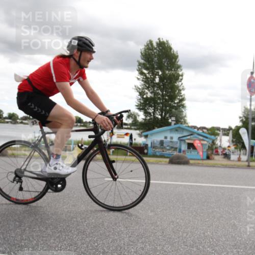 16.06.2024 - 26. Vierlanden-Triathlon Jannik Wohlers http://msf.ph/oto/6267028 16.06.2024 10:29:46 Radfahren 23, 33, 78, 216 meine-sportfotos.de